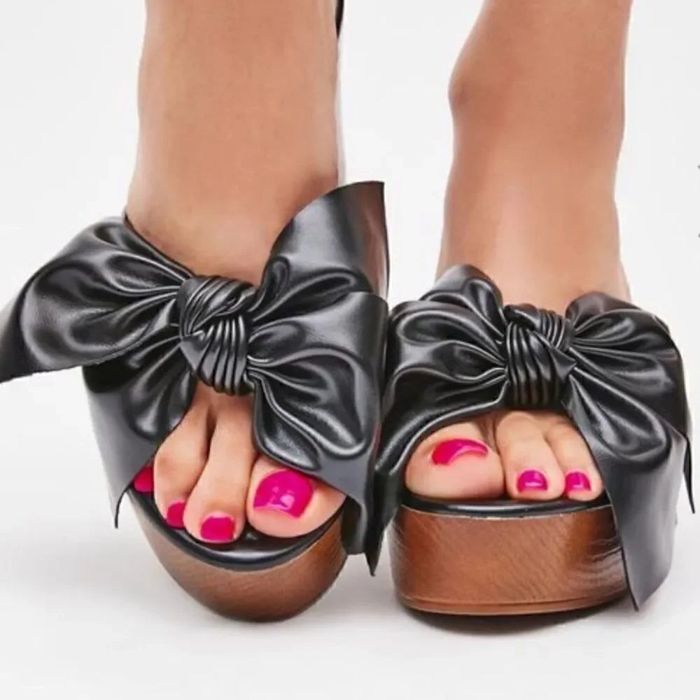 NIB Platform Bow Heels - Picture 2 of 12